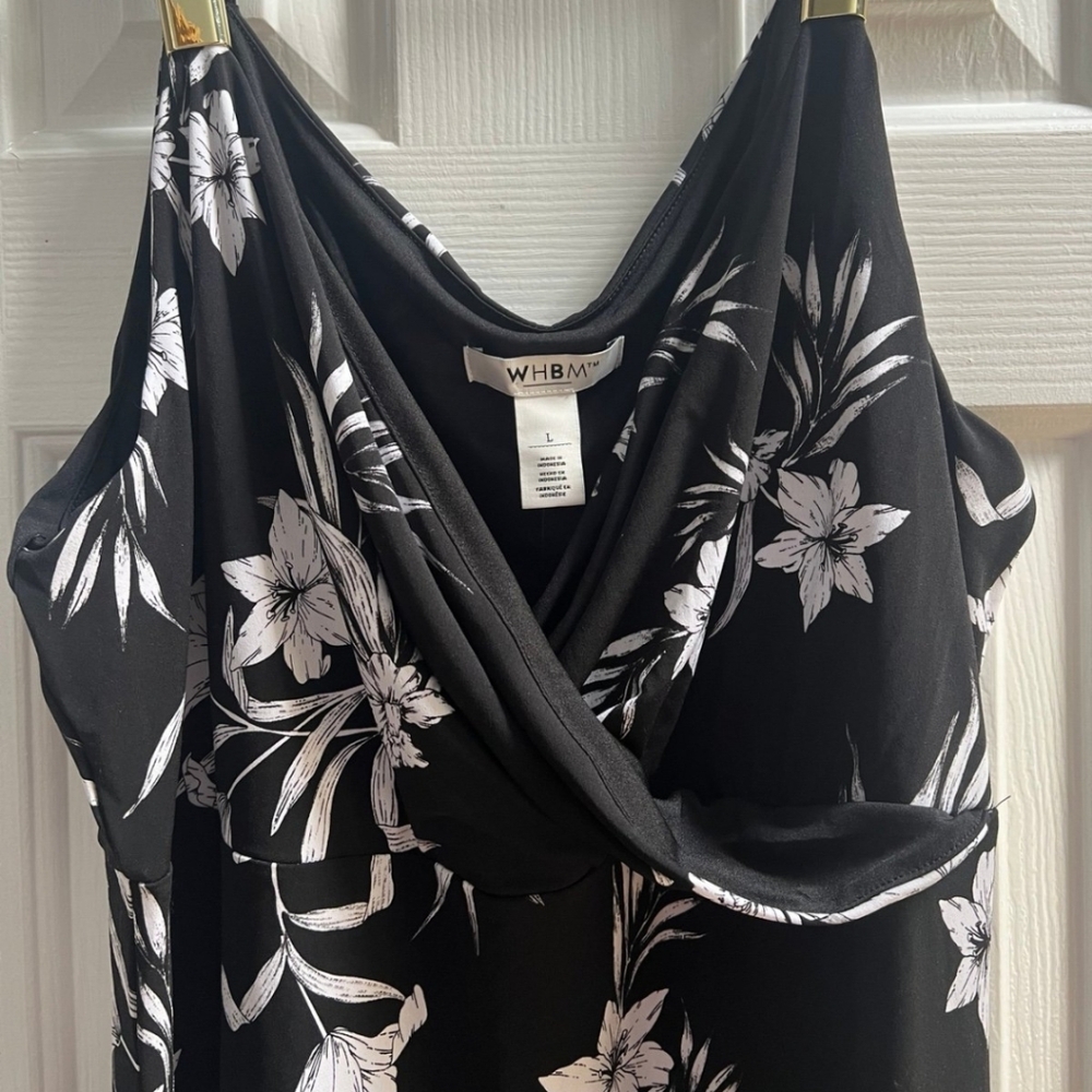 Black and White Floral Maxi Dress - Picture 4 of 7